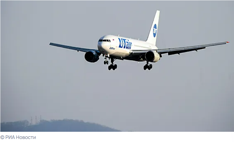 Молния ударила в самолет Utair, летевший в Иркутск