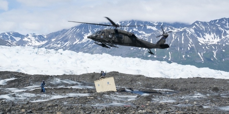 "США Усиливают Контроль за Арктикой с Помощью Космических Систем"