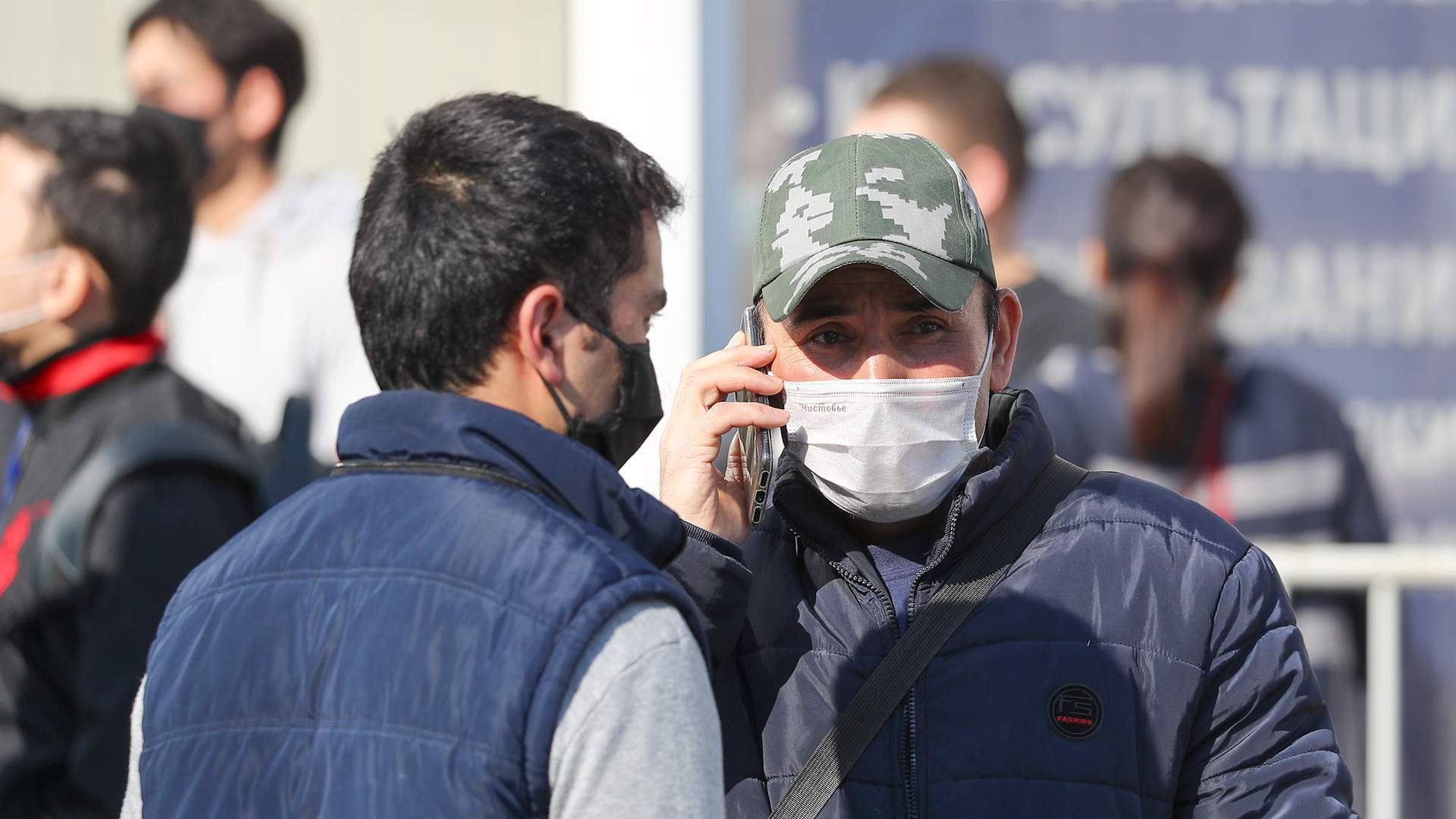 "Ценный иностранный специалист" в Россию больше не сможет привозить семью. Соответствующие инициативы уже в ГосДуме.