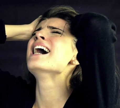 Хотим уважения общества, но при этом уничтожаем культуру. Говорим о низкой демографии и тут же по максимуму сокращаем медицину. Крики о помощи