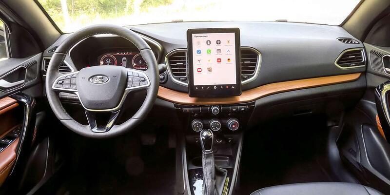 «Автоэксперт Тимкин сравнивает Lada Vesta SW Cross с Москвичом 3 и Haval M6: комплексный анализ»