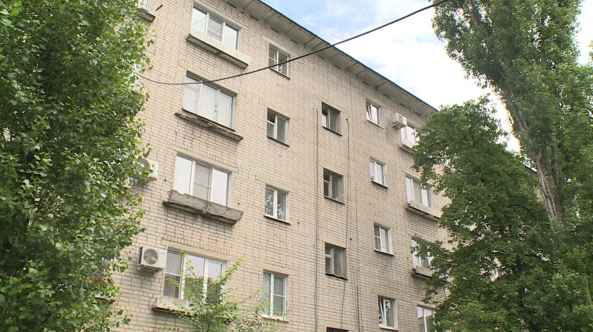 Женщина купила квартиру у наследника, который оказался мошенником. В итоге она осталась без квартиры и без денег