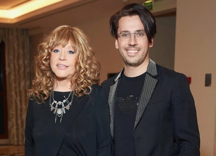 Пугачева приедет в Россию в конце августа. Какие вопросы она хочет решить?