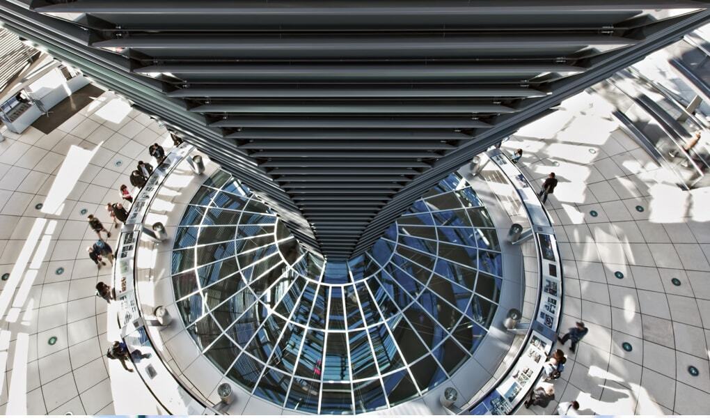 "Жизнь в страхе: Понимание и преодоление фобий"