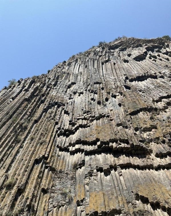 Ущелье Симфония камня (Армения, Гарни) - Очень необычно