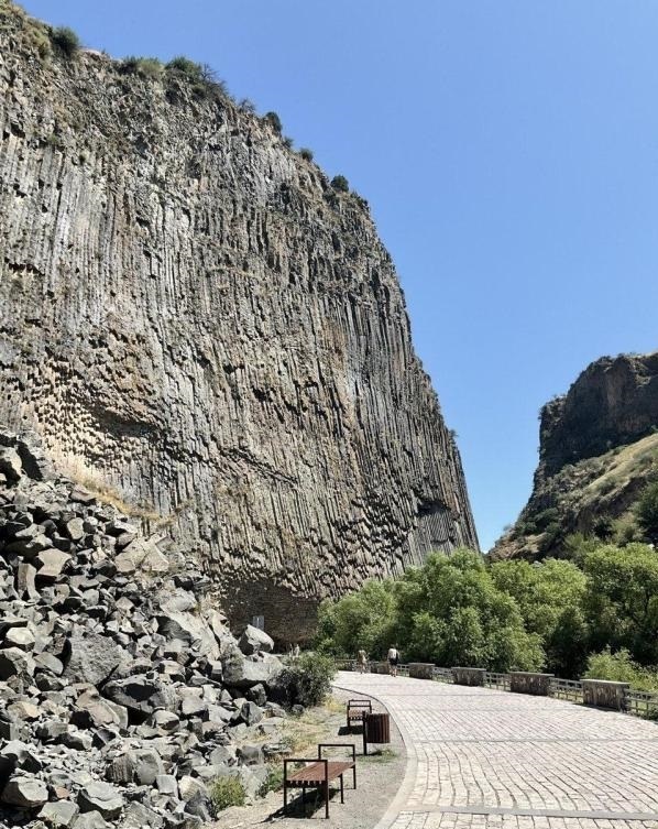 Ущелье Симфония камня (Армения, Гарни) - Очень необычно