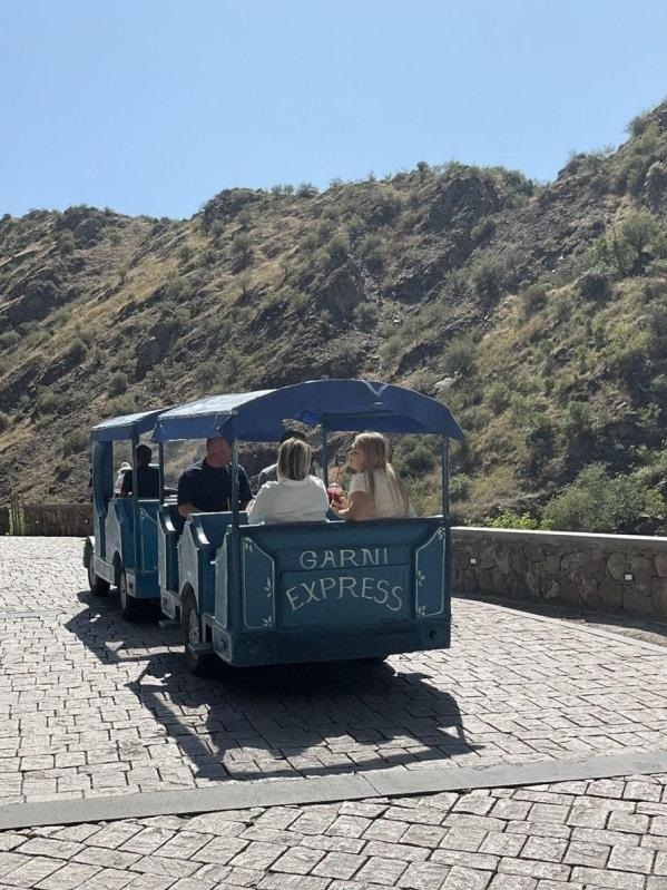 Ущелье Симфония камня (Армения, Гарни) - Очень необычно