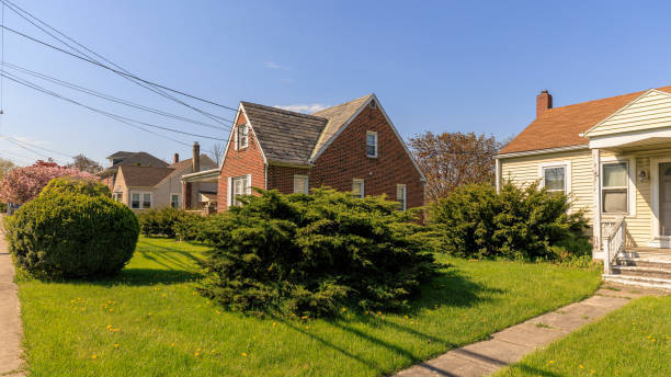 Объем программы «Сельская ипотека» вырос на 30% в текущем году. Почему так растет спрос на село и к чему это ведет?