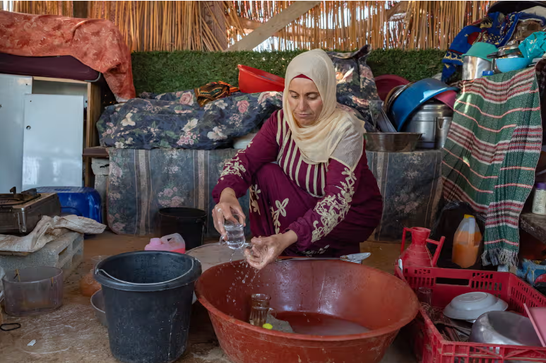 «Снос домов равносилен смерти»: палестинские семьи, чьи дома на Западном берегу были снесены бульдозерами