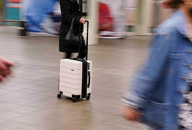 «Было страшно выходить из машины» Россияне стремятся попасть в США. Какие опасности их там поджидают?