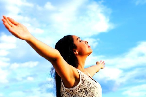 С какой силой воздух давит на человека?