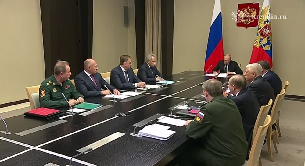 Президент Путин определил приоритеты для Минобороны: защита госграницы и противодействие противнику в Курской области