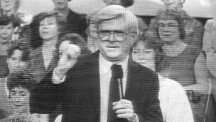 Советско-Американские отношения.Фил Донахью, многолетний король дневного телевидения, умер в возрасте 88 лет