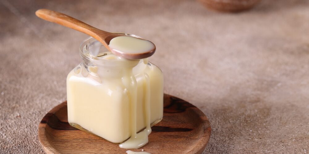 Сгущенное молоко: история, особенности технологии и продукта