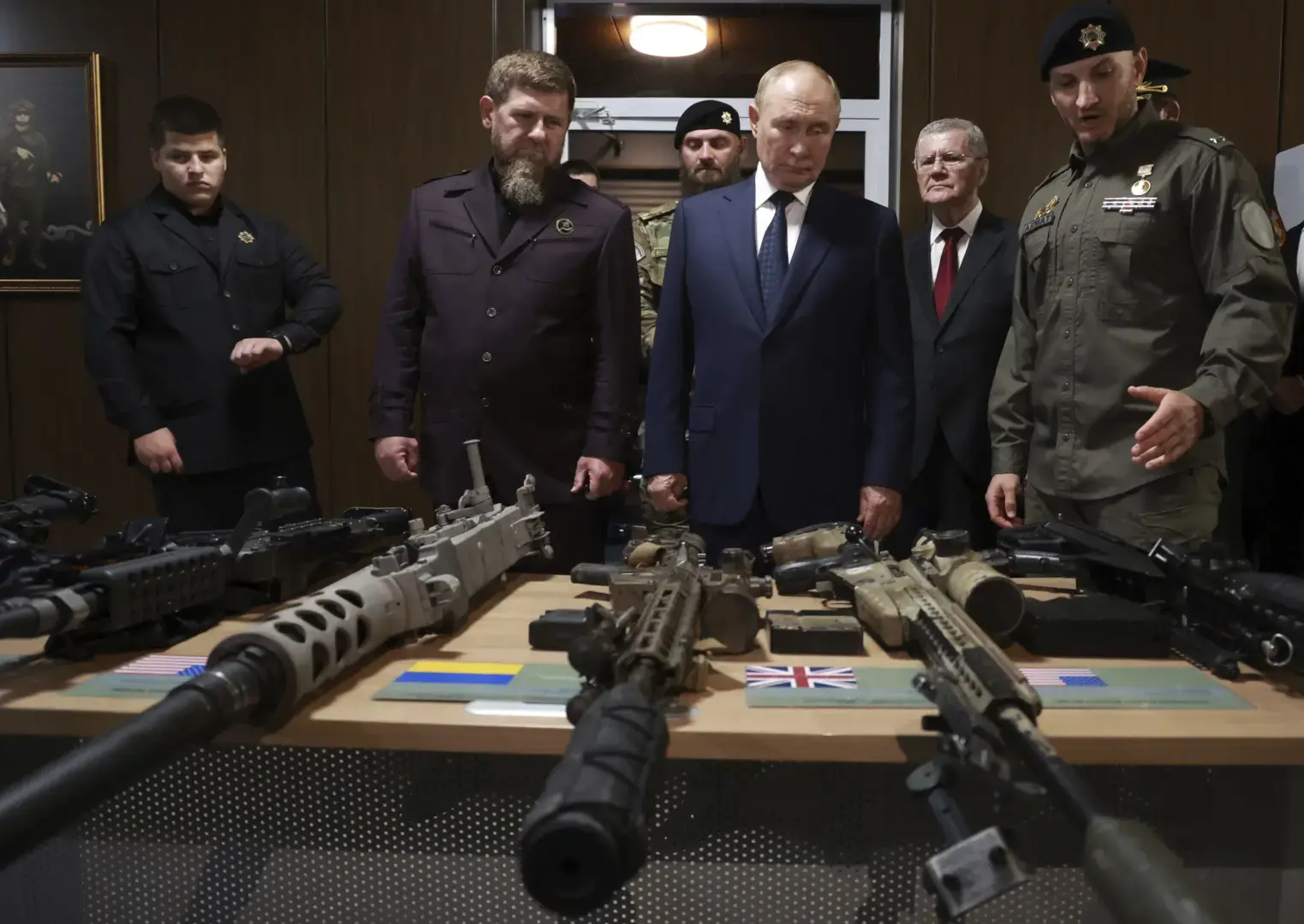 Путин совершает неожиданную поездку в Чечню через три недели после вторжения Украины в Россию