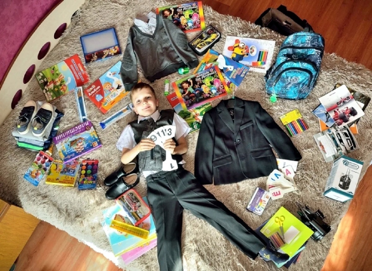 ⚡Во сколько родителям обойдётся собрать ребенка в школу в 2024 году