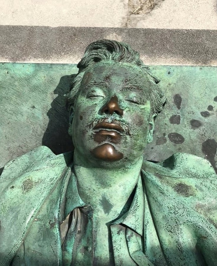 Лежачий оргазмист