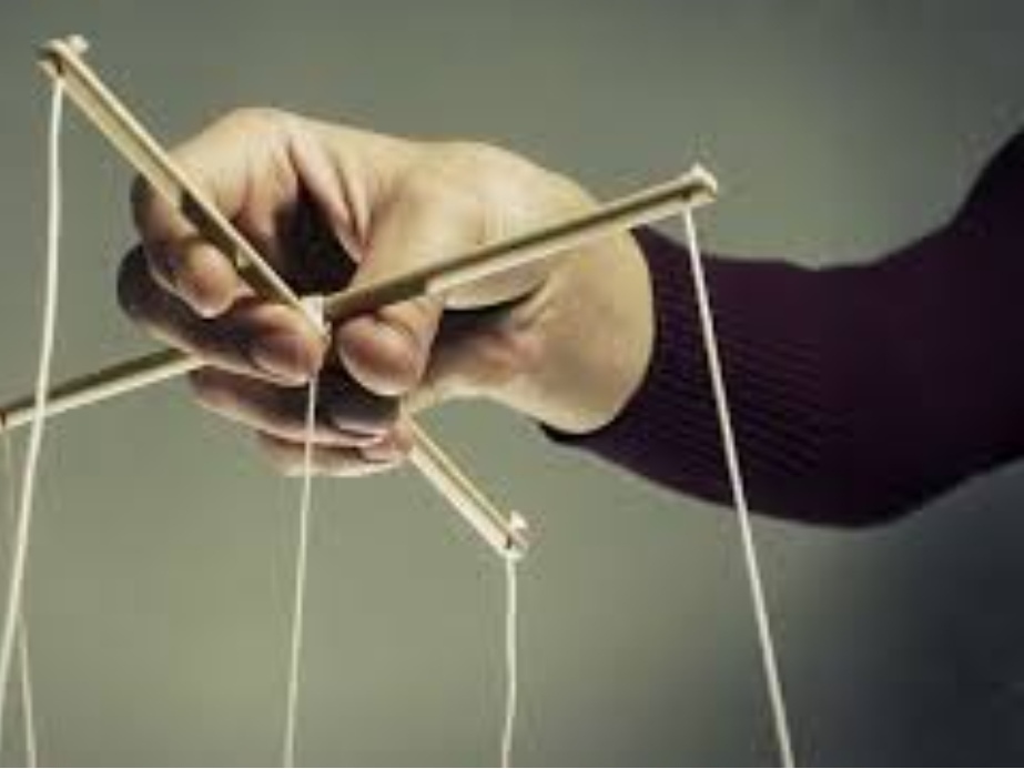 Освобождение от манипуляций: путь к истинной самореализации