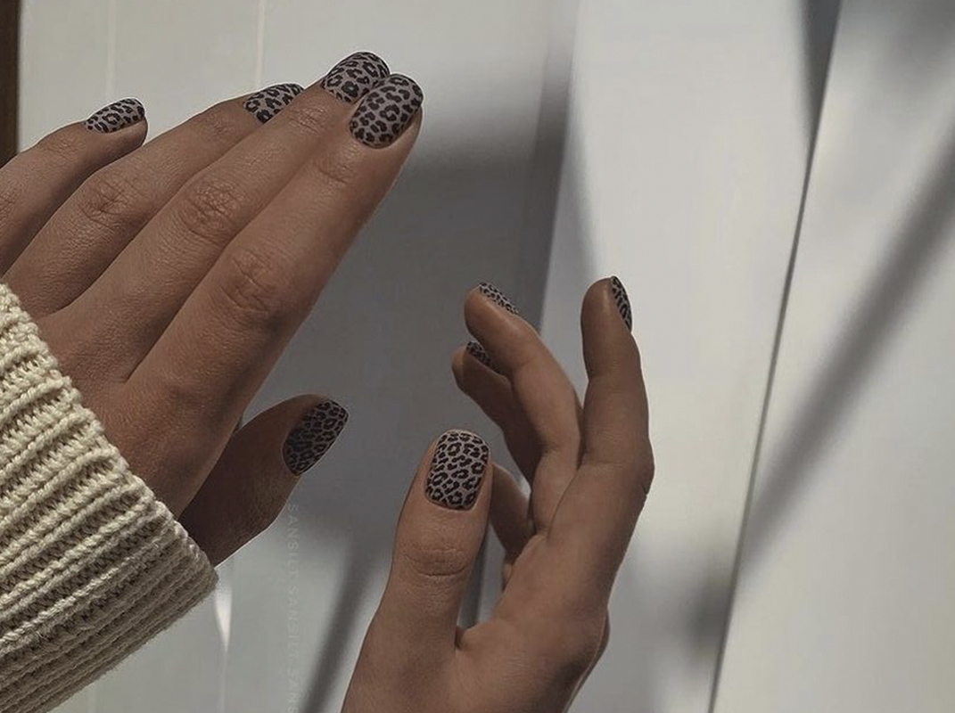 Идеи маникюра на осень 2024: 40+ вариантов, как красиво накрасить ногти, чтобы выглядело стильно и со вкусом.