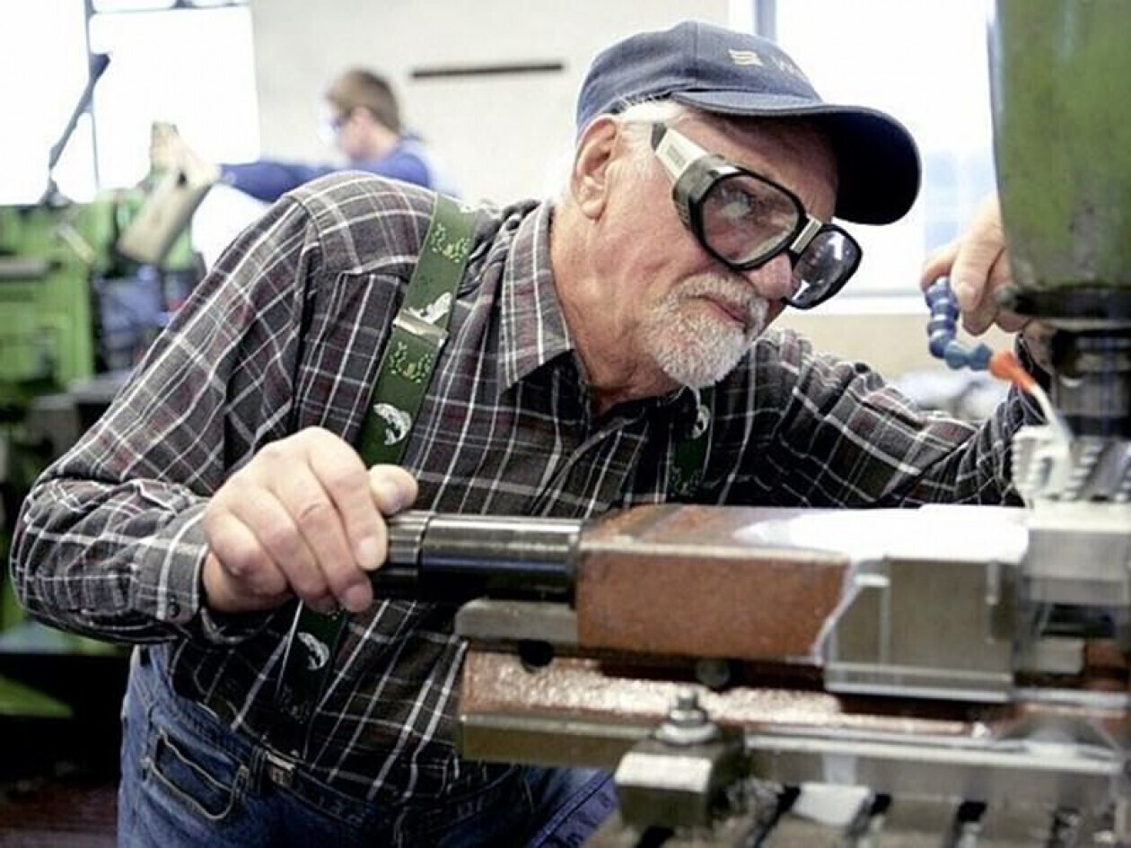 👴👵Почему пенсионеры возвращаются на рабочие места после ухода на заслуженный отдых