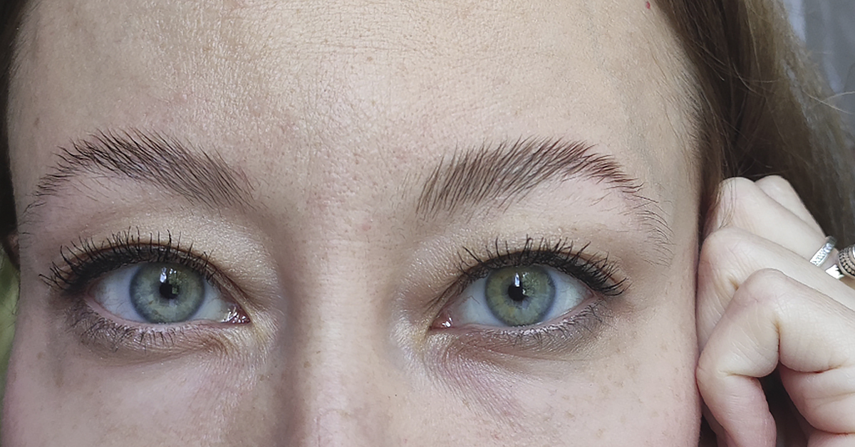 Гели для фиксации бровей: сравниваю два бюджетных геля, стоимостью до 200 рублей