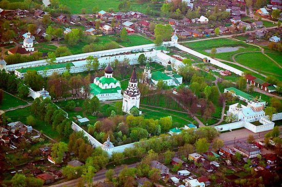 Жили ли цари в Кремле?