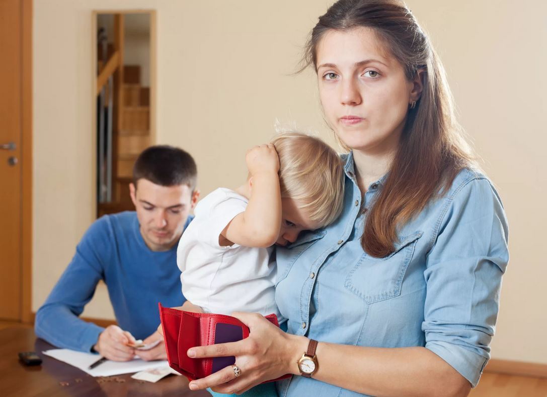 Почему мужчины в России не хотят платить алименты?