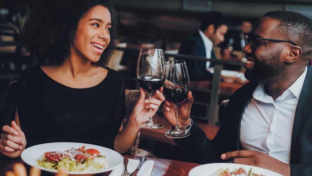 Как Понять, Что Кто-то Вас Влюблен: 7 Секретных Признаков!