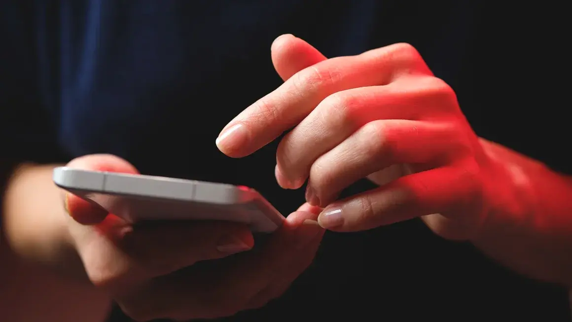 Законодатели утверждают, что Google и X отстают от коллег в решении проблемы несанкционированных откровенных изображений