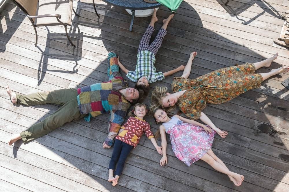 Социальные реалии России: вызовы и надежды для семей с детьми