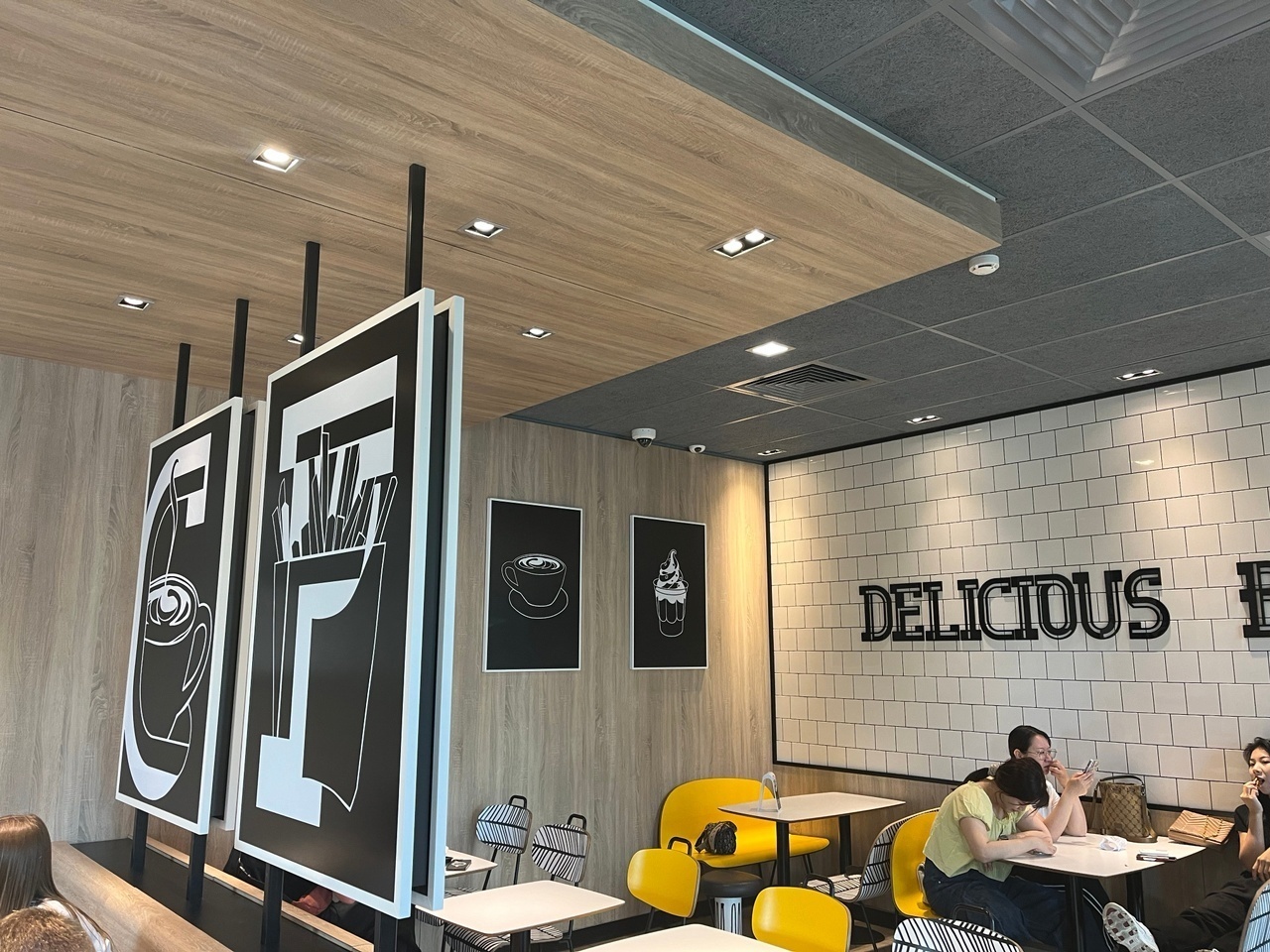 Где есть в Минске. Рассмотрим заведения от ресторана до народной столовой и цены в них