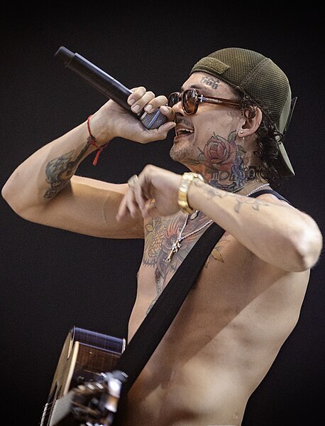 🎸🔥🎧 Пенсионерка из Санкт-Петербурга судится с родственником Моргенштерна⚡