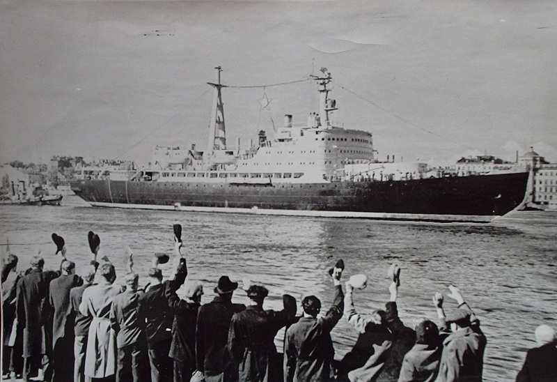 Плановая экономика делала чудеса! Прошло 10 лет после войны!