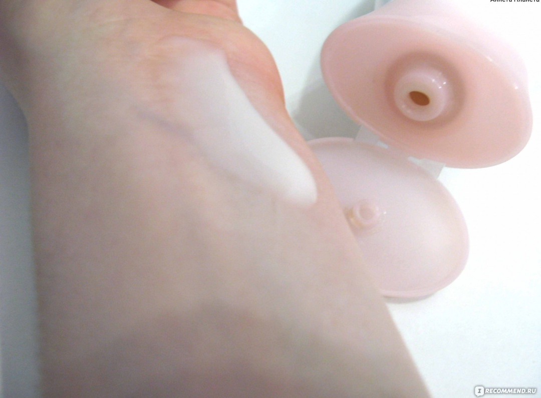 Питательноё молочко для нежной кожи. Отлично на холодный сезон! Чудный аромат.