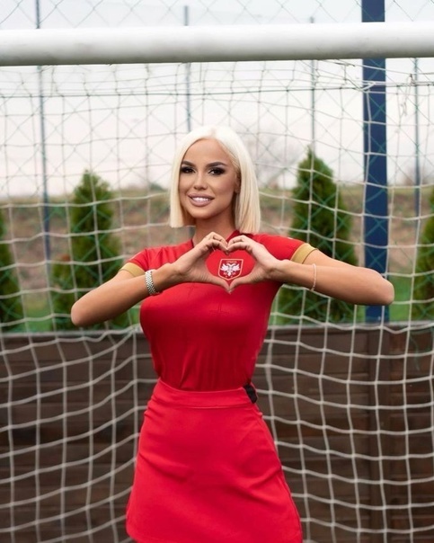 Сербская Барби в политике: Александра Грозданович – новое лицо социалистов