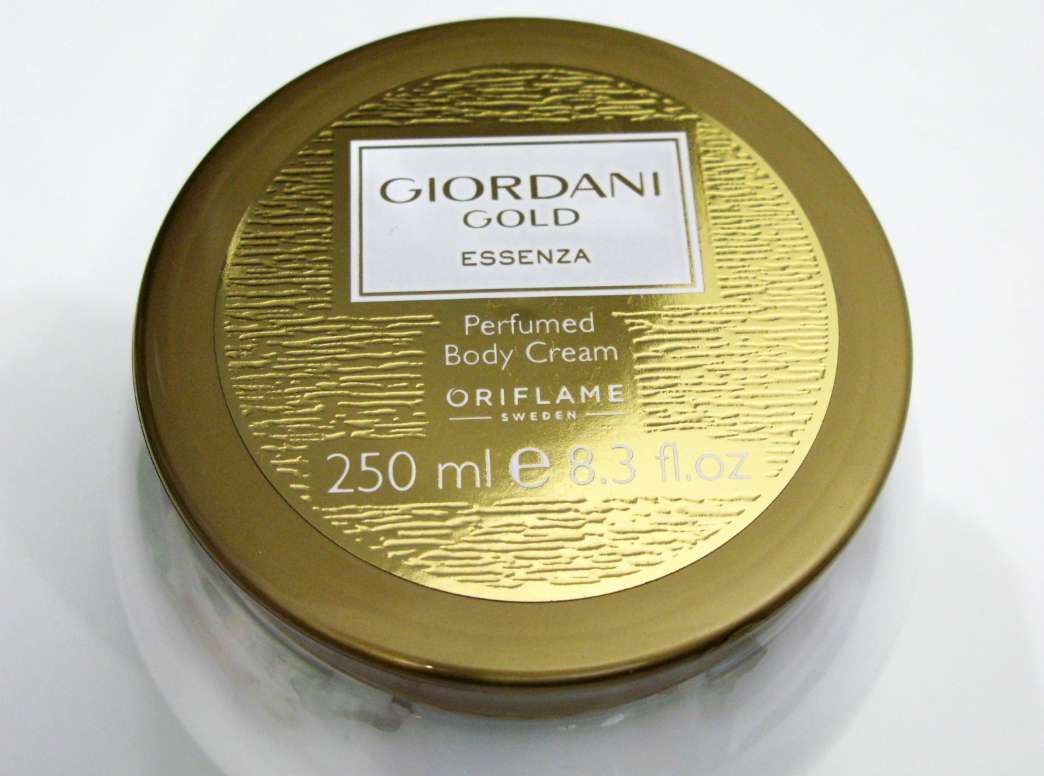 Нежный флёр аромата и легкий крем – уход достойный принцессы. ☺♥