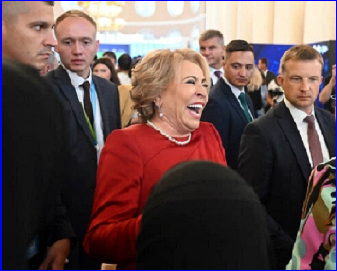 🔔С листопадом в душах весело живём: анекдоты травим и чего-то ждём...😳