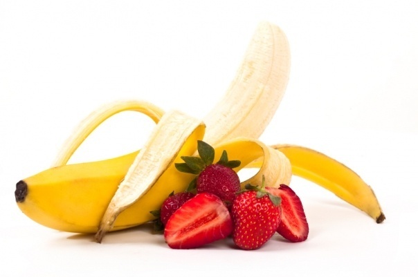 Почему бананы — это ягоды, а клубника — нет: удивительные факты ботаники.