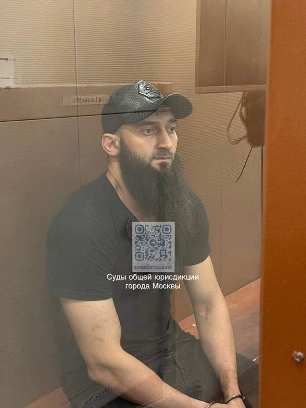 Бакальчука отпустили из зала суда. Перед законом все равны, но одни просто ровнее других.