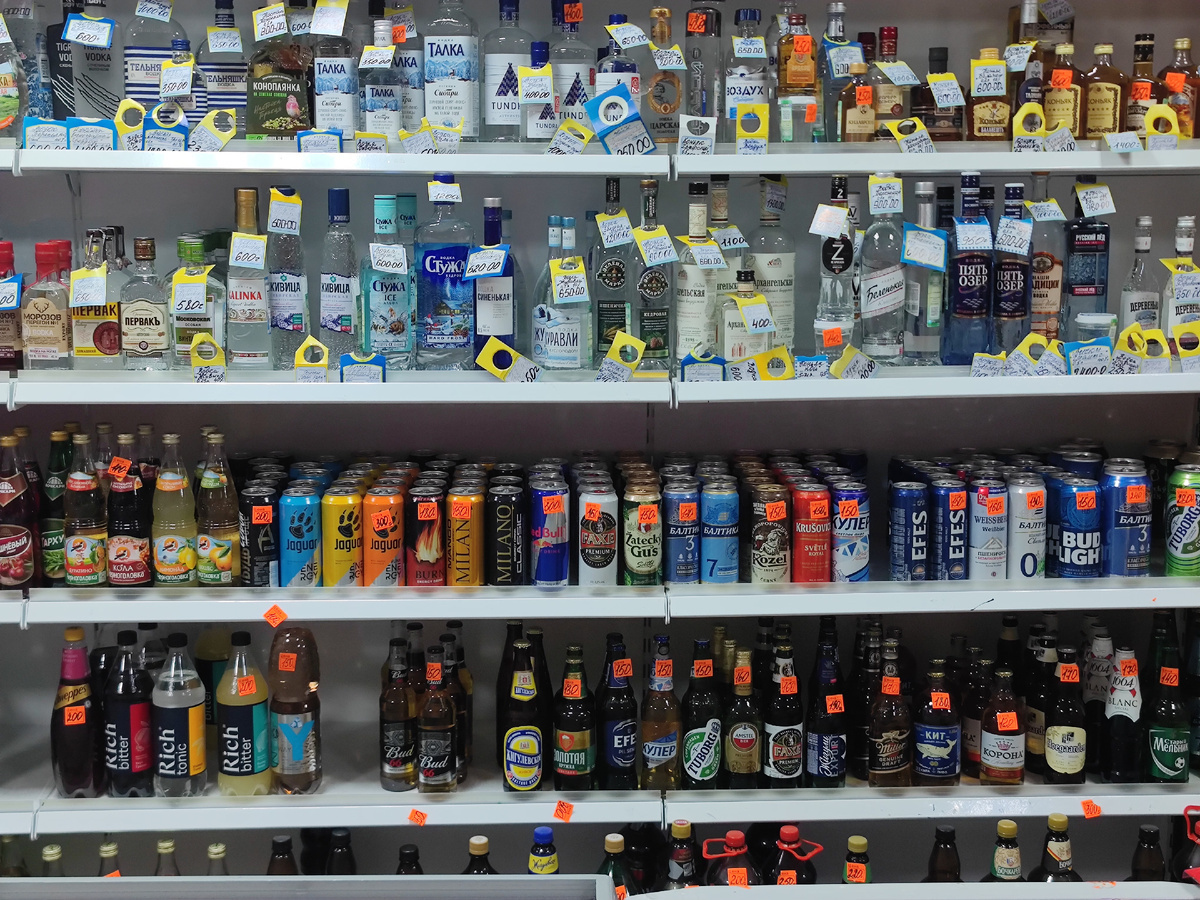 Что можно купить на 1000 рублей в самом северном городке России, куда самолет летает раз в неделю?