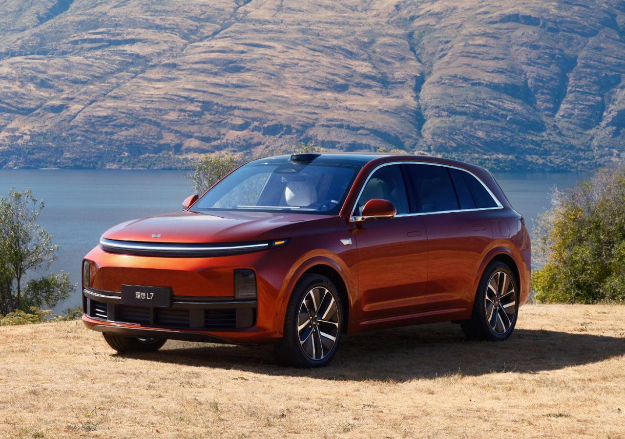 Солидный LiXiang 2024