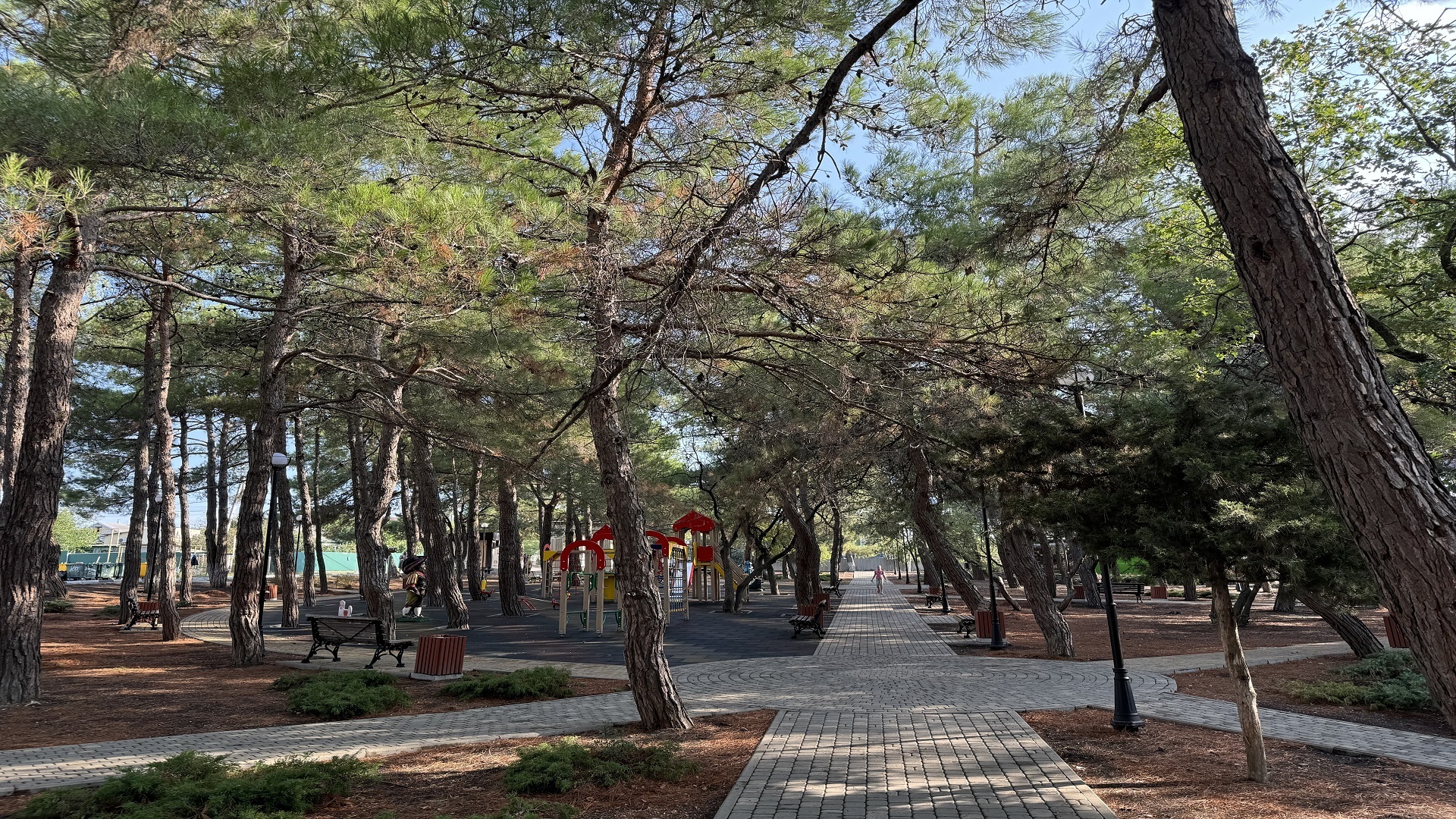 Геленджик. Голубая бухта. С этого курорта вы захотите сбежать и больше никогда не возвращаться