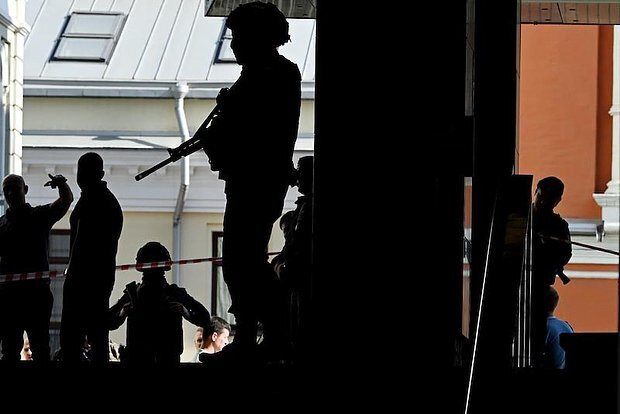 Из СИЗО – на фронт. 26 фигурантов дела о стрельбе у офиса Wildberries заявили, что хотят отправиться на СВО