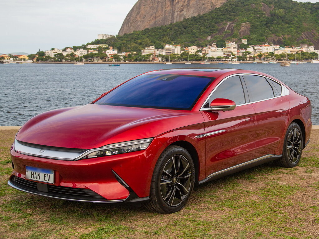 Почему у китайских автомобилях на ходу отваливаются колеса вместе с подвеской?