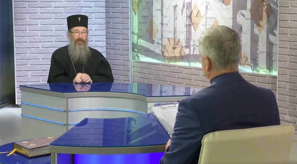 Нет , мало нам лапша и бред подаётся от чиновников . Так и РПЦ решило не отставать от чиновников , так что милые женщины рожайте детей без денег .