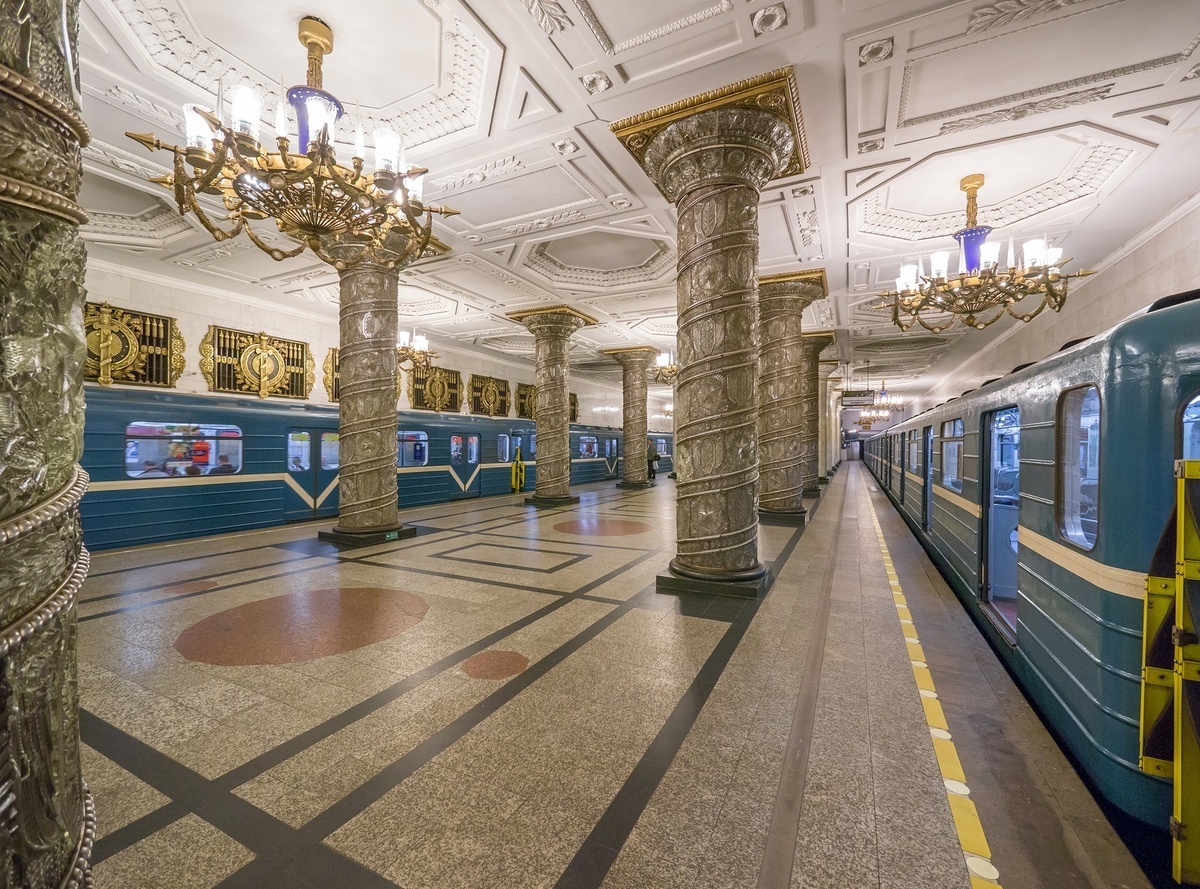 Красивейшие метрополитены России