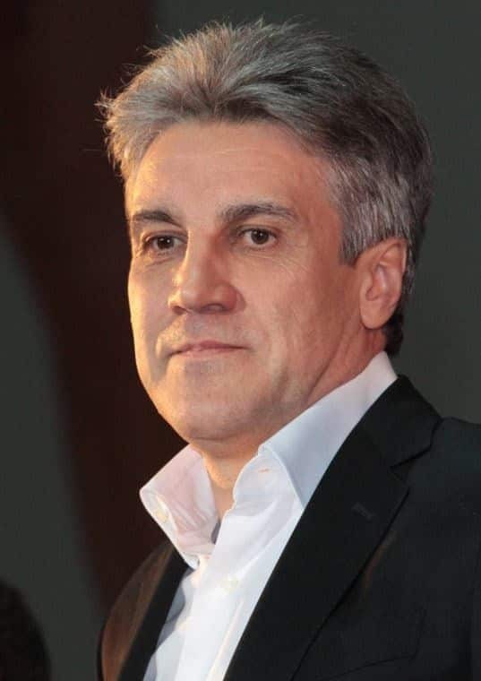 Имеет ли телеведущий передачи "Человек и Закон" Алексей Пиманов реальное отношение к законности?!