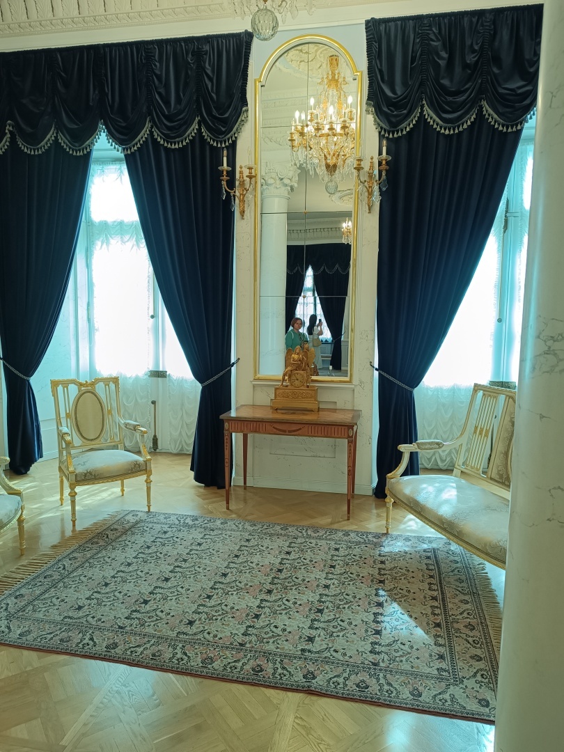 Мирский (рыцарский) и Несвижский замки, которыми владели Радзевиллы в XVI-XVIII веках. Мой третий культурный день в Беларуси. Часть 2