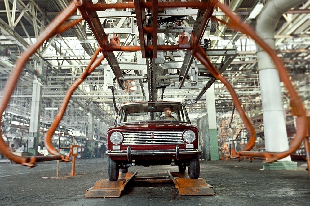 АвтоВАЗ объяснил, почему не будет снова выпускать ВАЗ-2107 и другую «классику»