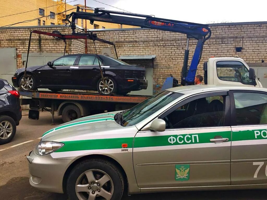 После смерти должника банк получил страховку, а потом еще хотел взыскать кредит с наследника. И три инстанции решили, что все законно